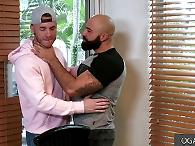 Atlas Grant and Mac Savage in raw gay anal scene with tattoos and facial finish